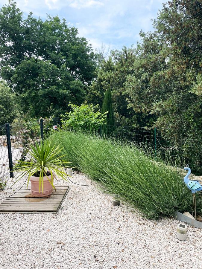 Chez Amali - Elegant Appartement De Vacances En Provence Avec Terrasse Brignoles Eksteriør bilde