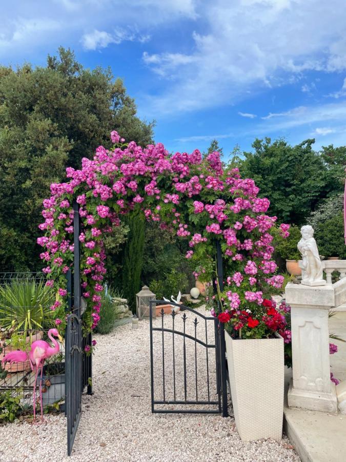 Chez Amali - Elegant Appartement De Vacances En Provence Avec Terrasse Brignoles Eksteriør bilde